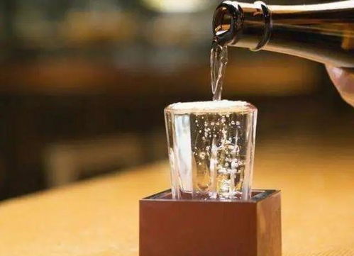 固態(tài)酒和液態(tài)酒哪個(gè)好 一場(chǎng)風(fēng)味與工藝的較量